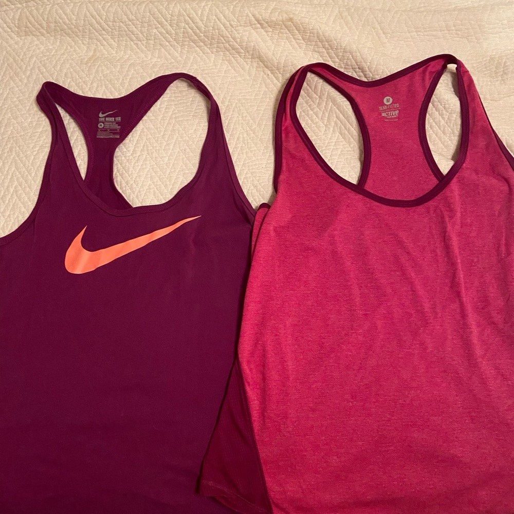 Nike Old Navy active purple tanks size medium (2)